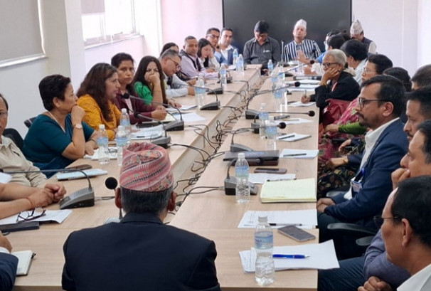 निजी अस्पताल र मेडिकल कलेजहरूले नर्सहरूको अपमानजनक व्यवहारप्रति आपत्ति जनाए