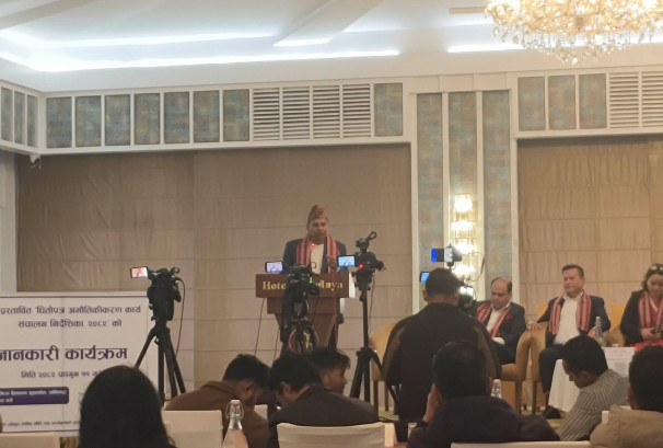 धितोपत्र बोर्डका अध्यक्ष ‘जिम्मेवारीबाट पन्छिएको’ आरोप, लगानीकर्ता आक्रोशित