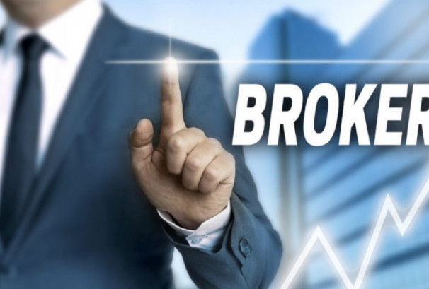 सेयर बजार घट्नुका यस्ता छन् कारण, ब्रोकर भन्छन् ‘२ः४५ बजेपछि सेयर किन्न नै मान्दैनन् लगानीकर्ता ! ’