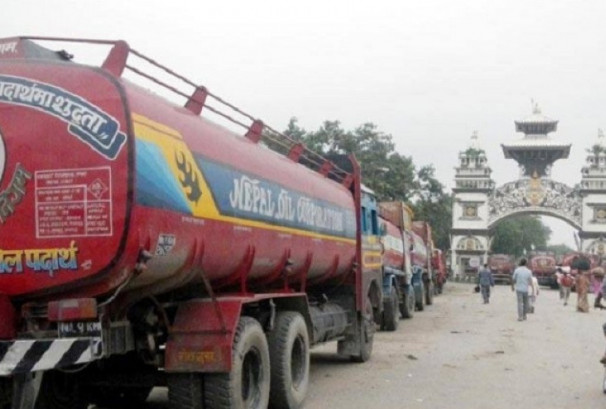 वीरगञ्ज भन्सारबाट अत्यावश्यक वस्तुको जाँचपास सुरु