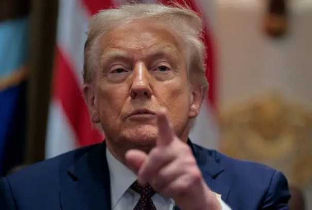 भारतमाथि १००% कर लगाउन युरोपेली संघलाई ट्रम्पको दबाब