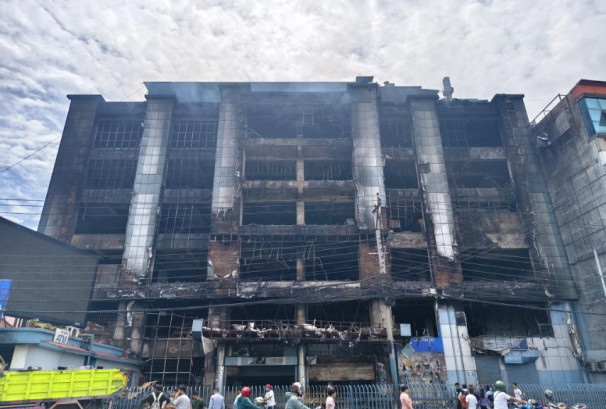 धरान भाटभटेनीमा लुटपाट गर्न पसेका तीन जनाको जलेर मृत्यु भएको आशंका