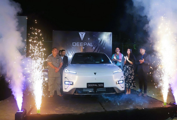 विरगञ्जमा सार्वजनिक भयो ‘दिपल एस०५’, विशेष टेस्ट ड्राइभ र एक्सचेन्ज अफर