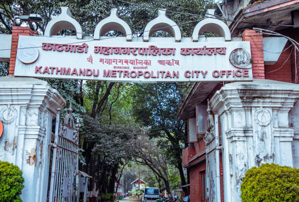 बाढीको क्षति रोक्न बालेन सक्रिय: सोल्टीमोडको घर जोगाउने प्रयास जारी, डूबानमा पर्नसक्ने बस्ती विद्यालयमा सार्ने तयारी