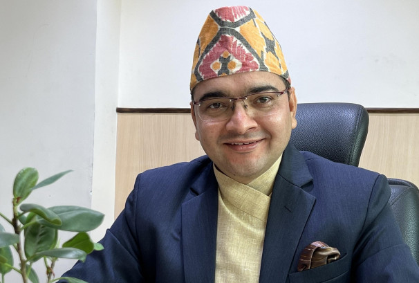 बैंकर मनोज ज्ञवालीको आर्टिकल: 'अर्थमन्त्री र अर्थसचिव इफिसिएन्ट र इफेक्टिभ देखिनुभएको छ'