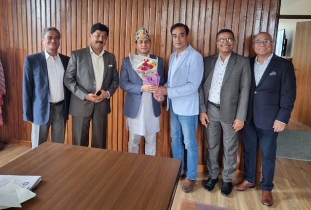 बीमा व्यबस्थामा रहेका समस्याहरुको समाधान गर्न प्राधिकरणलाई संघको आग्रह