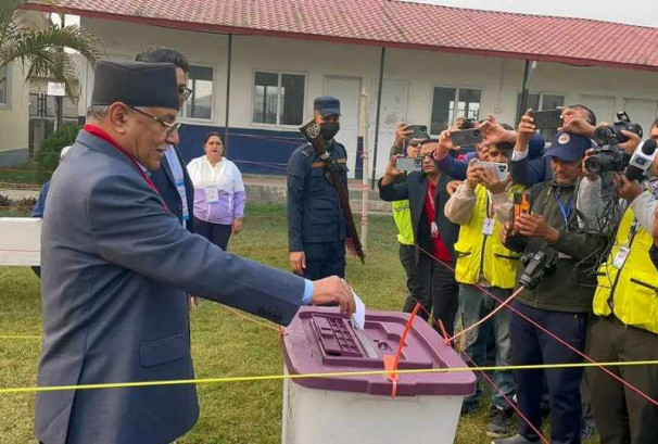 निर्वाचन क्षेत्र बदलेर रुकुम पूर्व पुगेका प्रचण्ड विजयी, दल प्रमुखमध्ये पहिलो जित