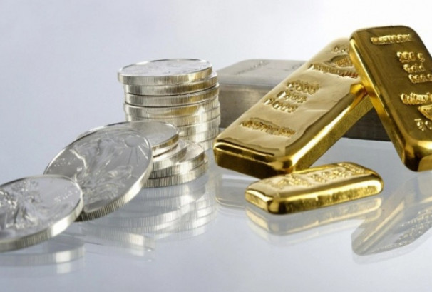 सुनको चमक फेरि फर्कियो, चाँदीको मूल्यमा 'ब्रेकआउट'