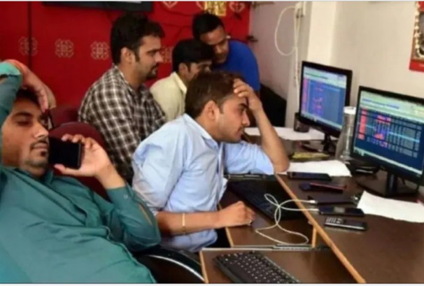 भारतको सेयर बजार क्र्यास: युद्धका कारण लगानीकर्ताबीच कोलाहल, एकदिनमै भारु १२ लाख करोड स्वाहा