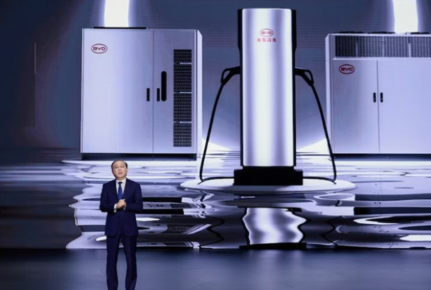 बीवाईडीको फ्ल्यास चार्जिङ प्रविधिः ५ मिनेटमै ४०० किलोमिटर रेन्जको दाबी