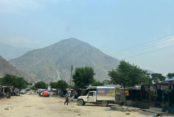 सीमा विवाद चर्किँदा कर्णाली करिडोर फेरि ठप्प, हुम्ला जाने यातायात अनिश्चितकालका लागि बन्द