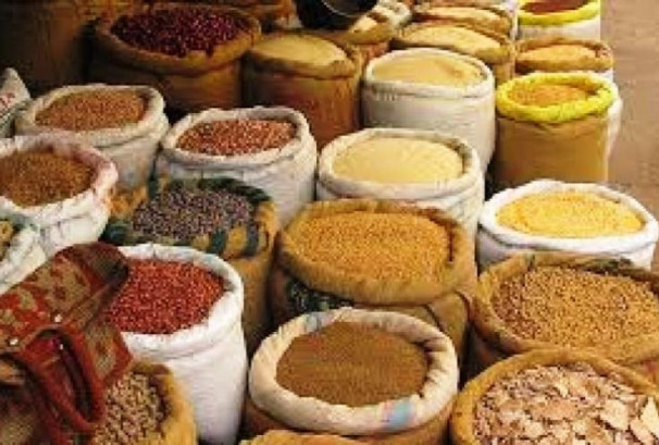 ‘कम्तीमा एक महिनालाई पुग्ने खाद्यान्न मौज्दात छ, चाहिनेभन्दा बढी नथुपारौँ’