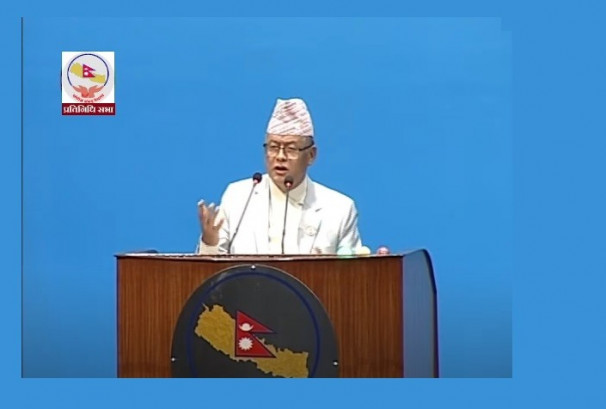 ५ सय र १ हजारका नोटमा प्रतिबन्ध लगाऔं, सिरानी र जमिनमुनिको पैसा आफै निस्कन्छः धनराज गुरुङ