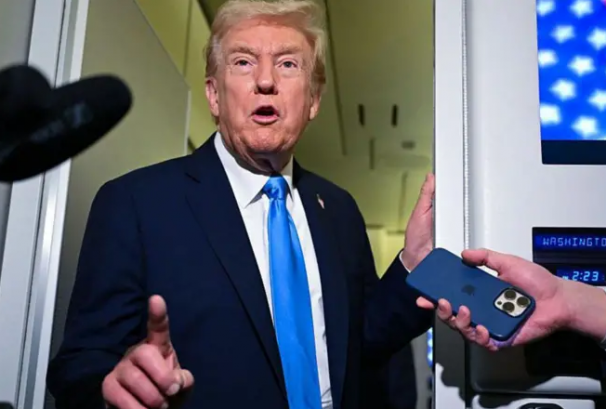 एक विज्ञापनका कारण ट्रम्पले फेरि बढाए क्यानडामाथि ट्यारिफ