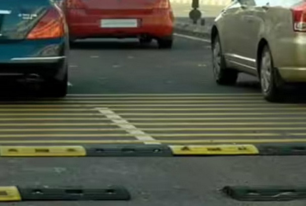 अव्यवस्थित स्पीड ब्रेकरले सवारी साधनमा पार्न सक्छन् यस्ता नोक्सानी