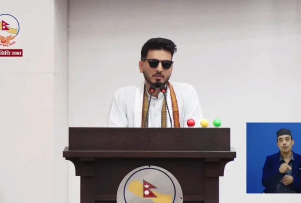‘खुट्टा भाँचिदिनू’ अभिव्यक्तिप्रति मन्त्रीको संसदमा स्पष्टीकरण, ठेकेदारलाई धम्की दिने उद्देश्य नभएको मन्त्रीको दाबी