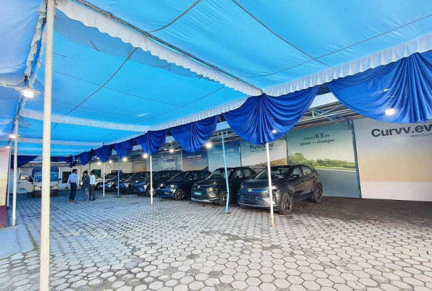 जेनजी आन्दोलनमा क्षतिग्रस्त टाटा मोटर्स ब्युँतिदै, अस्थायी स्टलमार्फत धमाधम गाडी बिक्री