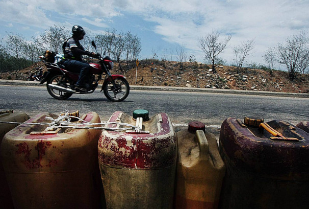 अमेरिकाभन्दा झण्डै ६ गुणा बढी तेल भण्डार रहेको भेनेजुएला सधैं किन रह्यो गरीब ?