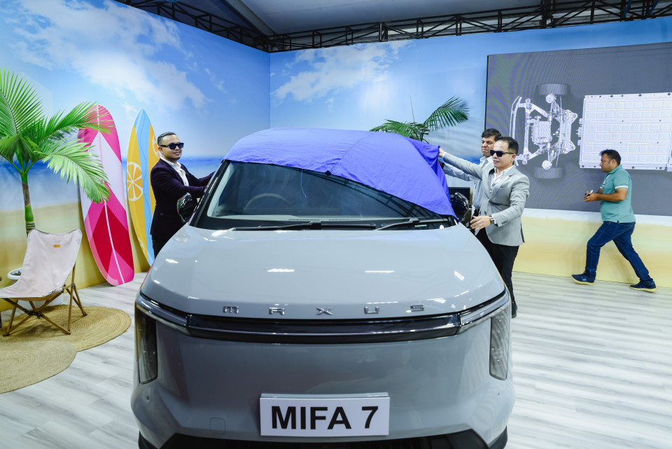 नेपालमा Maxus MIFA 7 विद्युतीय लक्जरी MPV बिक्री सुरु, अटो शोमा आकर्षक अफरसहित सार्वजनिक