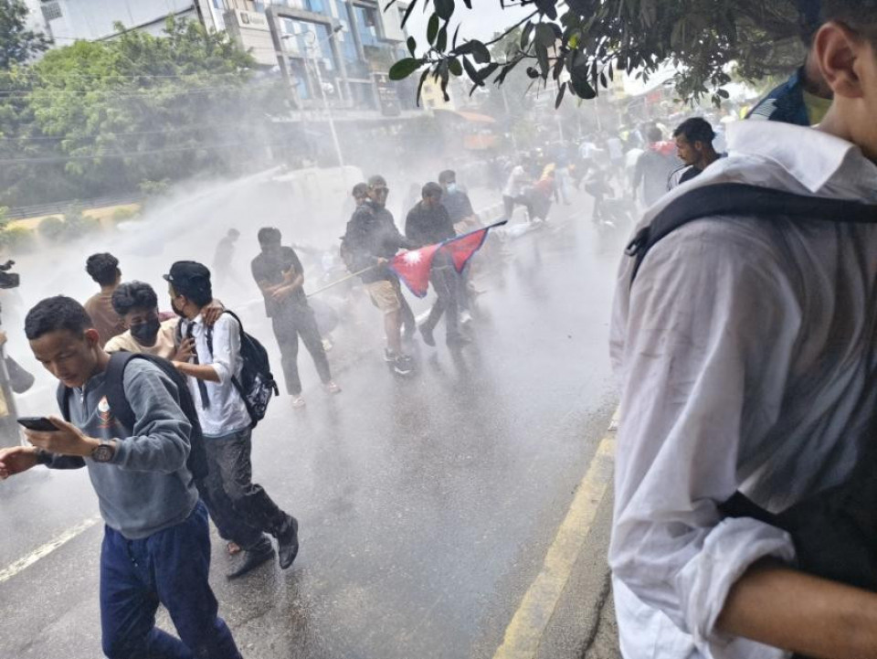 प्रहरीको दमनबाट २ जेनजी प्रदर्शनकारीको मृत्यृ, मृतकको संख्या अझै बढ्नसक्ने