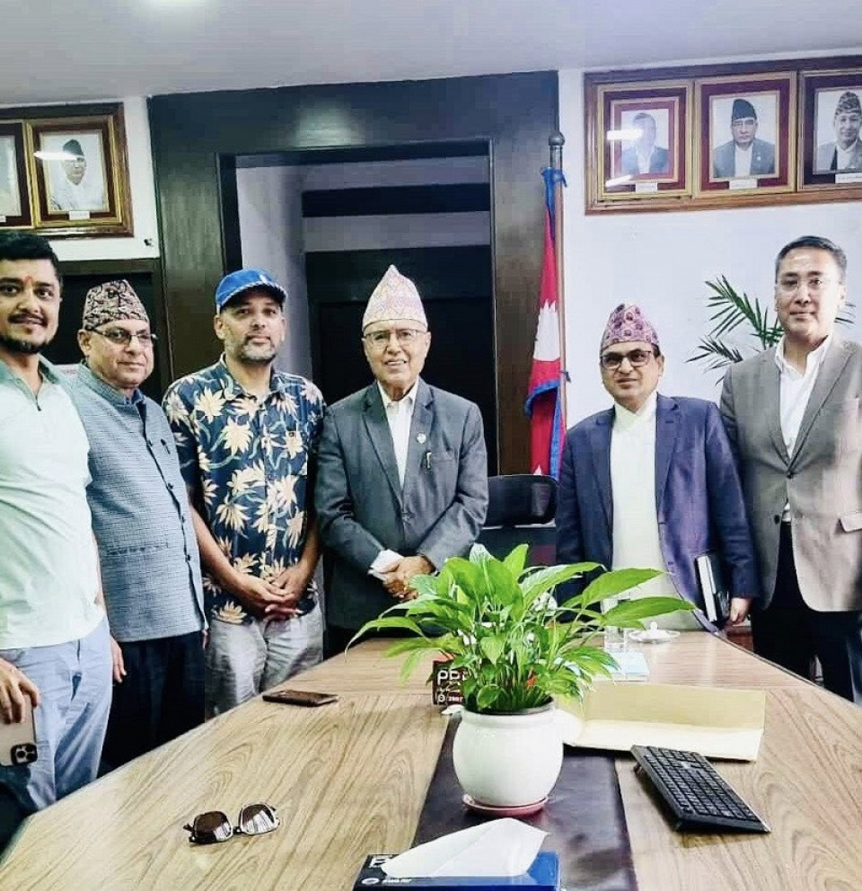 ४ लगानीकर्ता संगठनले भेटे अर्थमन्त्रीलाई, नियामक निकायहरुमा सक्षम नेतृत्व नियुक्त गर्न माग