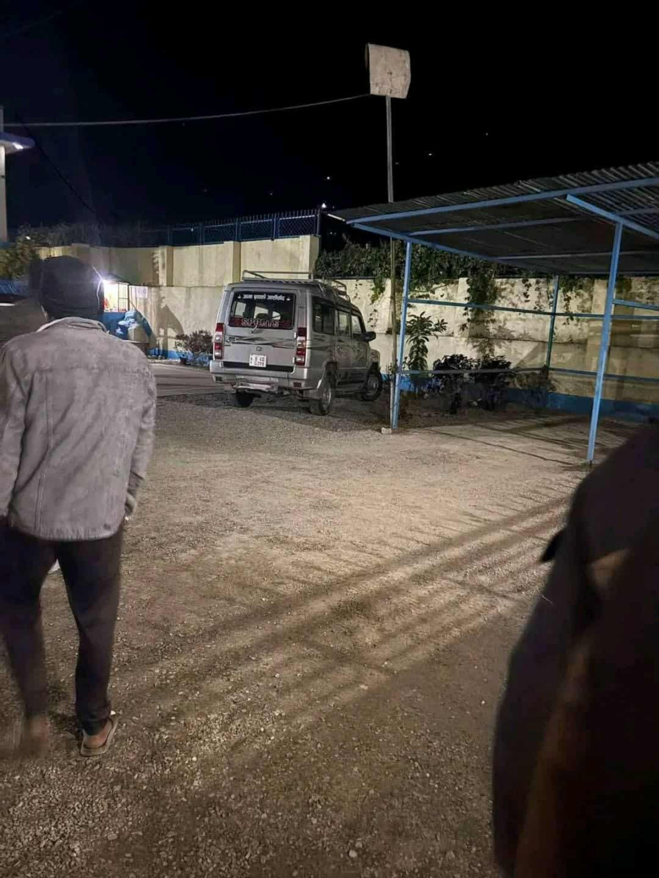 Breaking : सिन्धुलीको एसबीआई बैंकबाट लुटिएकोमध्ये एकबोरा पैसा जंगलमा फेला !