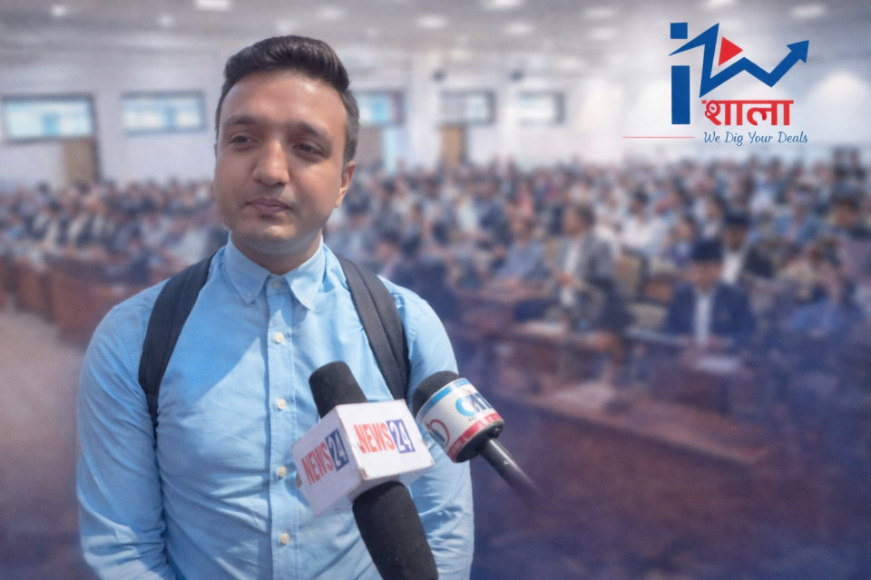 सूट-सर्ट छोडेर स्कुल पोशाकमा संसद : रहबरको अनौठो ‘स्टाइल’ले सबै भावुक