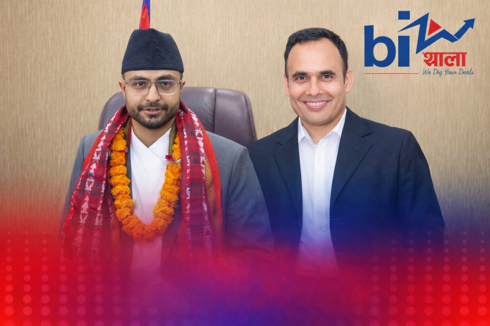 कक्षाबाट क्याबिनेटसम्म: गुरु र चेला एकैपटक मन्त्री