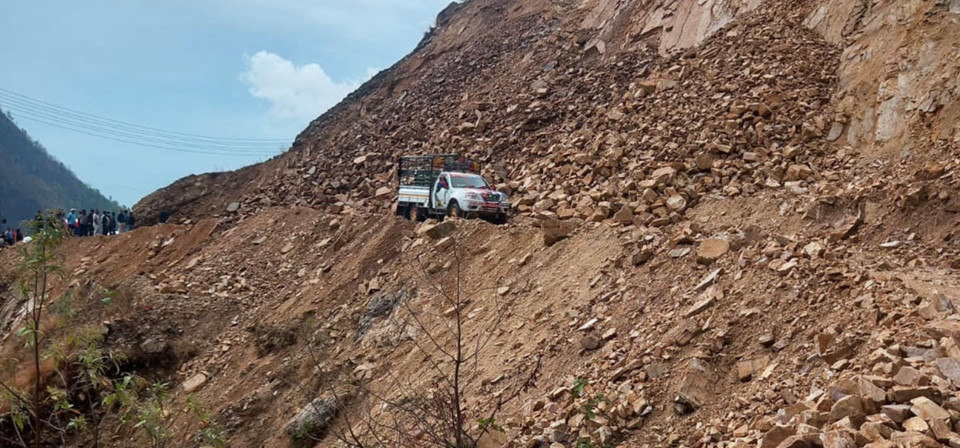 कान्तीलोकपथसहित चार राजमार्ग पूर्ण रूपमा बन्द