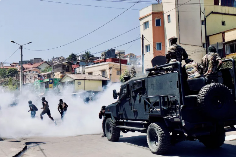 पानी–बिजुली संकटविरुद्ध ZenZ को विद्रोह: माडागास्करको सरकार ढल्यो