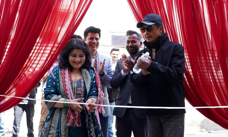 ई–सेवा मनि ट्रान्सफरको ‘मेरो डिजिटल देश अभियान’अन्तर्गत अन्जुलालाई घर हस्तान्तरण