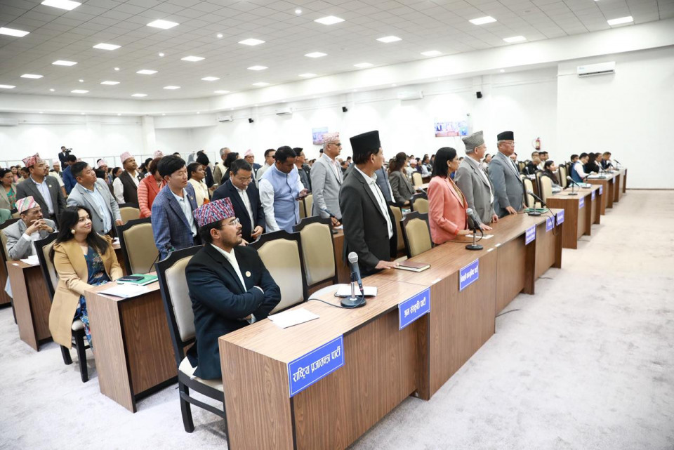 प्रधानमन्त्रीको अभिव्यक्तिमा संसद् अवरुद्ध, प्रतिनिधिसभा १५ मिनेटका लागि स्थगित