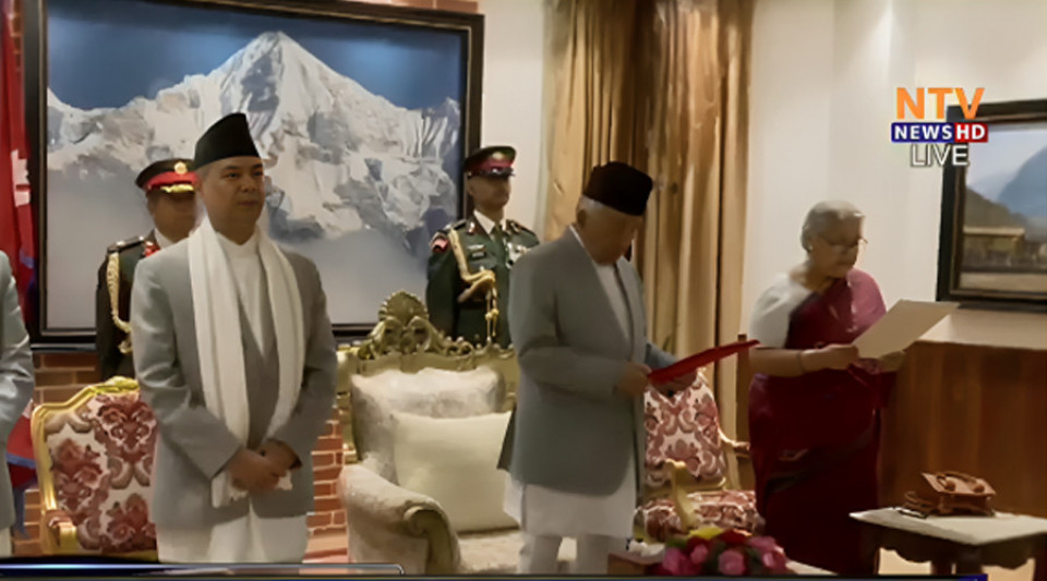 नेपालकी पहिलो महिला प्रधानमन्त्री सुशीला कार्कीले लिइन सपथ, प्रतिनिधिसभा विघटनको सिफारिस