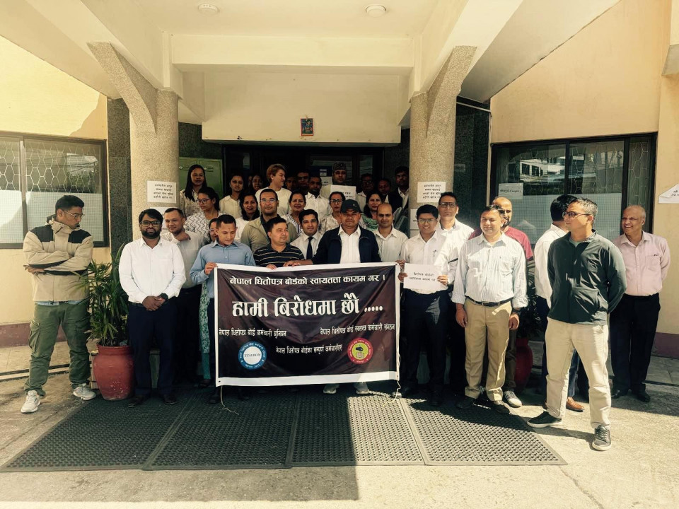 तिहारको मुखमा बेखर्ची भए सेबोनका कर्मचारी, अर्थले बेवास्ता गर्दा पीडामाथि पीडा