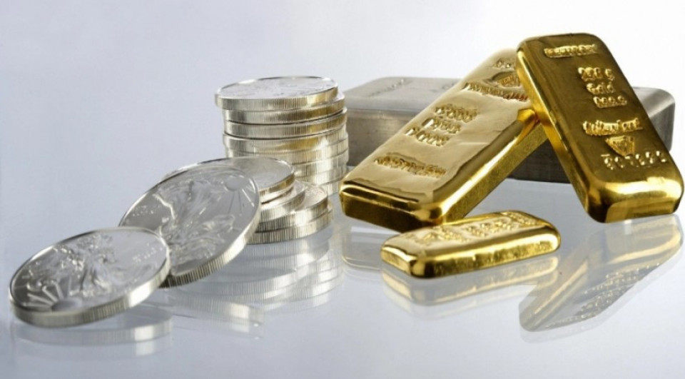 सुनको चमक फेरि फर्कियो, चाँदीको मूल्यमा 'ब्रेकआउट'