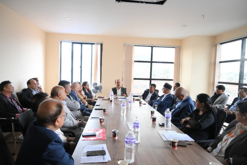 निर्जीवन बीमा र पुनर्बीमा कम्पनीहरूसँग बीमा दाबी भुक्तानीसम्बन्धी छलफल