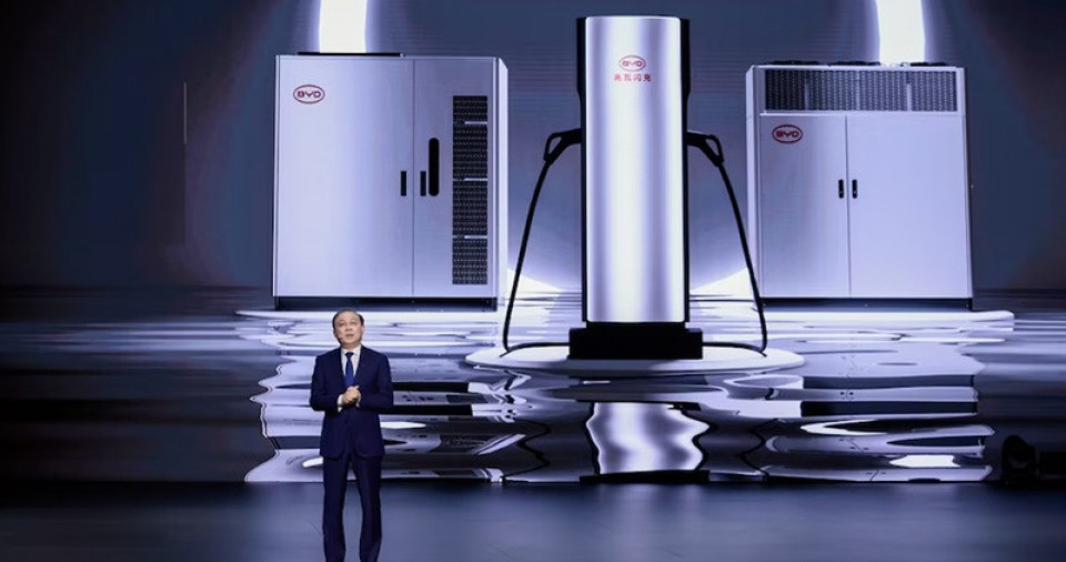 बीवाईडीको फ्ल्यास चार्जिङ प्रविधिः ५ मिनेटमै ४०० किलोमिटर रेन्जको दाबी