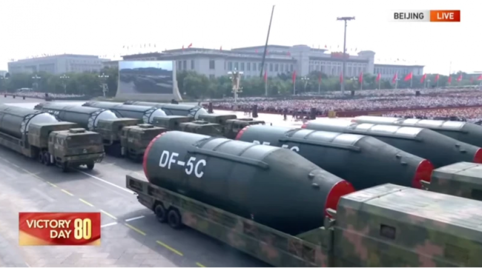 विजय दिवस परेडमा चीनले देखायो सैन्य शक्ति, यी परमाणु मिसाइल पहिलो पटक देखियो