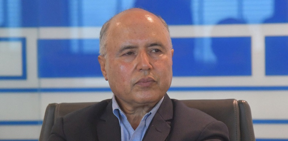 अर्थमन्त्रीलाई बधाई दिदै लगानीकर्ताले भने, ‘पूँजीबजारको दायरा विस्तार गरी अर्थतन्त्रको संवाहक बन्नेमा ढुक्क छौं’