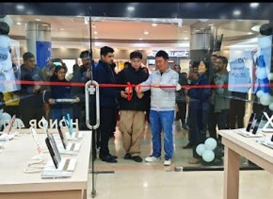 HONOR द्वारा सिटी सेन्टरमा पहिलो आधिकारिक शोरूम उद्घाटन