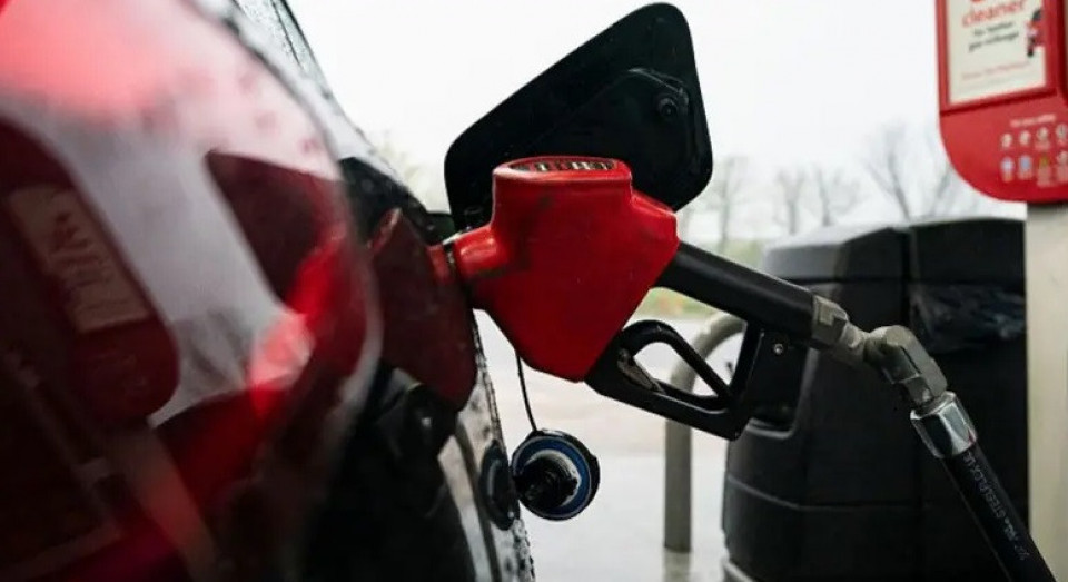 सरकारी कर्मचारी तथा पदाधिकारीको इन्धन सुविधामा व्यापक कटौती