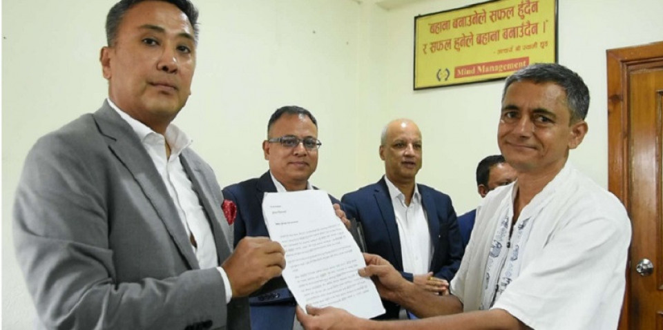 लगानीकर्ताले राखे आईपीओमा कडाई गर्नुपर्ने लगायतका २२ बुँदे माग, बोर्ड अध्यक्ष सकारात्मक