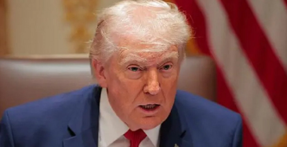 स्ट्रेट अफ हर्मुजमा अवरोध पुर्‍याएर ब्ल्याकमेल गर्ने प्रयास अस्वीकार्यः ट्रम्प