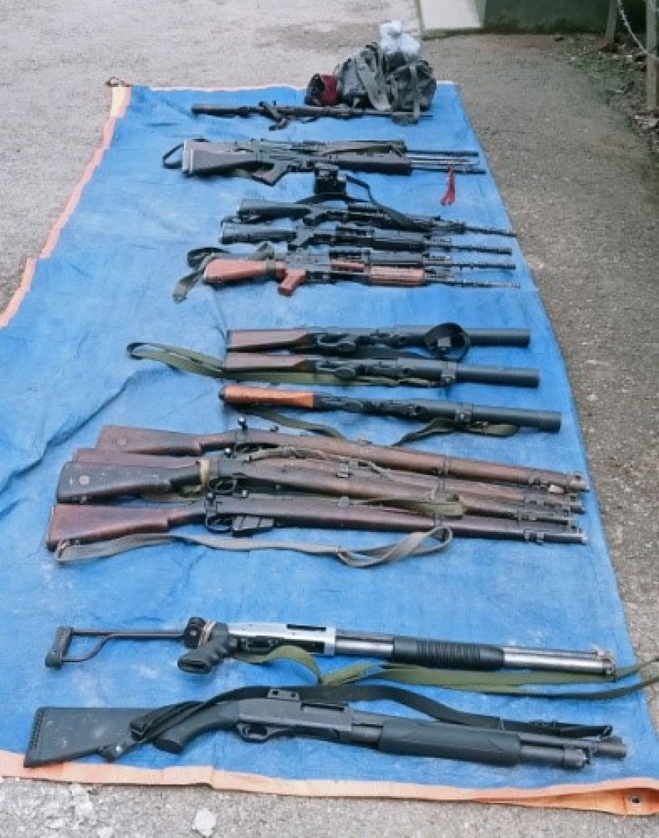 सेनाको सुरक्षा अपडेट: ९४ नाल हतियार बरामद, राजविराज कारागारबाट भाग्न खोज्ने १९२ कैदी नियन्त्रणमा