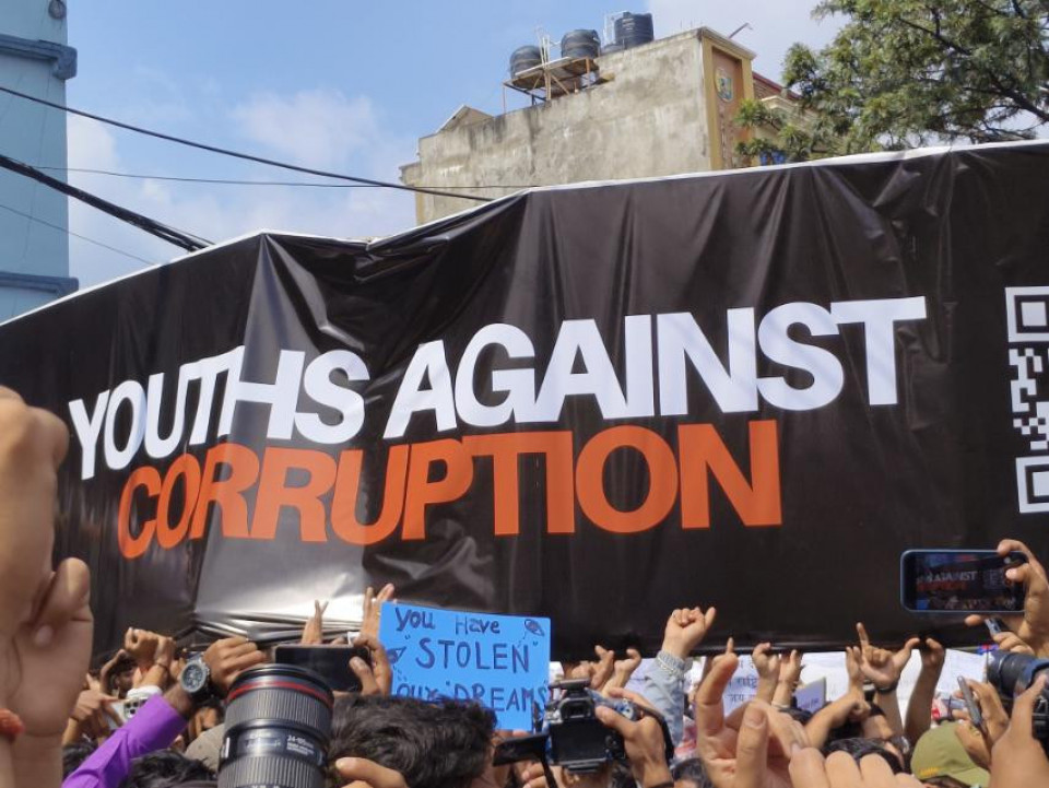 जेनजीको आन्दोलनले हल्लियो सरकार, फेसबुक लगायतका सञ्जालमाथि प्रतिबन्धको निर्णय फिर्ता हुने सम्भावना